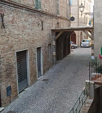 Pensión I Templari - *